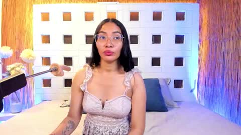 Lucy Liiu online show from February 21, 8:21 pm