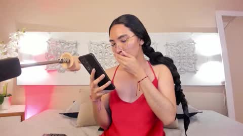 Lucy Liiu online show from March 21, 8:19 am