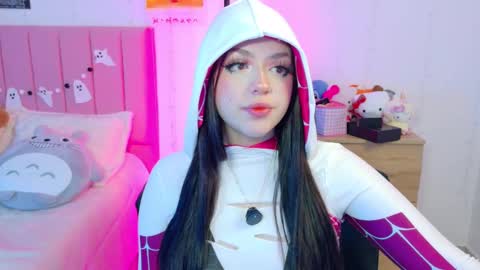 LUCYY FROM HOME  online show from October 28, 3:21 am