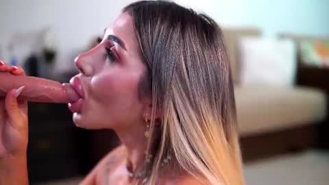 LucyRose online show from August 6, 6:37 am