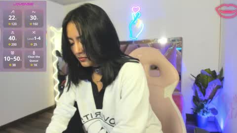 Snapshot of ludo_kitty_tay chatting on February 20, 2:40 am ludo_kitty_tay online show from February 20, 2:40 am