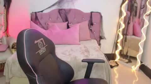 Snapshot of ludo_kitty_tay chatting on October 19, 3:40 am ludo_kitty_tay online show from October 19, 3:40 am