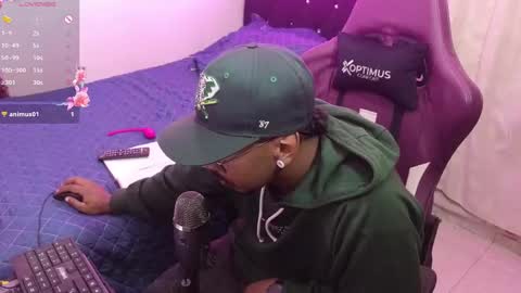 Snapshot of lufehott chatting on December 29, 1:56 am lufehott online show from December 29, 1:56 am