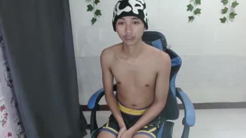 lui_the_fucker online show from November 14, 9:52 am
