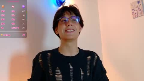 Lui online show from March 8, 3:10 am