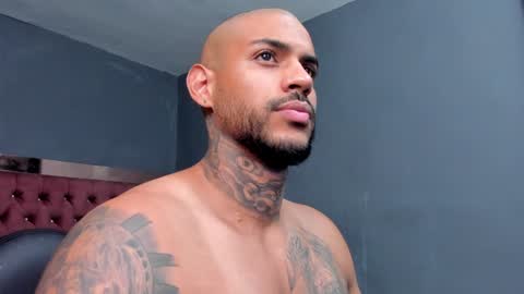 Luigi Vitale online show from January 1, 2:41 am