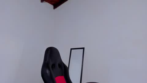 Luigi Vitale online show from March 22, 1:09 am