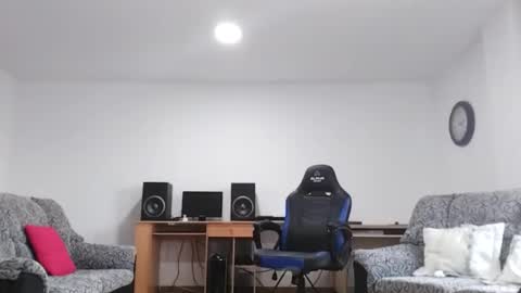 Snapshot of luigielporno chatting on October 25, 2:13 pm Luigi online show from October 25, 2:13 pm