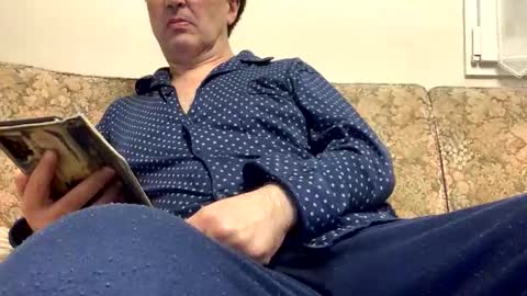Luis online show from May 4, 7:54 pm