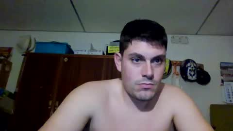 Snapshot of luis2423 chatting on November 2, 7:49 pm A slave to the mistress.. un esclavo para las amas dominantes. online show from November 2, 7:49 pm