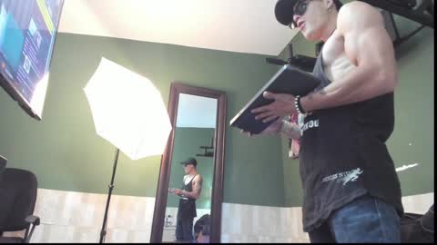 Luis AS online show from January 2, 12:35 pm