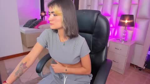 Luisa  online show from December 2, 2:23 pm