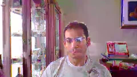 Snapshot of luiselamante chatting on March 17, 3:37 pm Luis online show from March 17, 3:37 pm