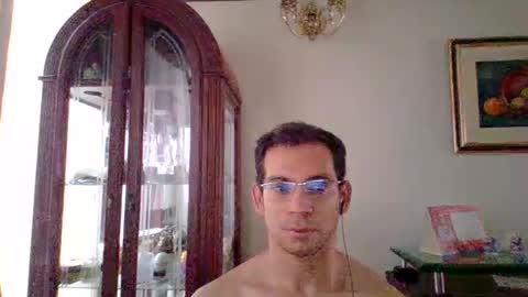 Snapshot of luiselamante chatting on March 27, 3:45 pm Luis online show from March 27, 3:45 pm