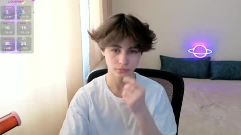 lukahayes online show from April 4, 1:08 pm