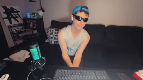 lukatripp online show from April 11, 6:56 pm