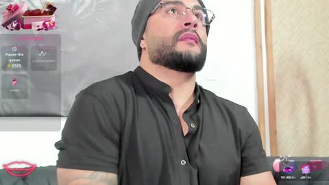 Snapshot of luke__09 chatting on February 4, 12:11 pm LUKE online show from February 4, 12:11 pm