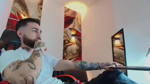 LUKE online show from November 11, 1:22 pm