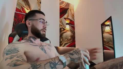 LUKE online show from November 14, 1:21 pm