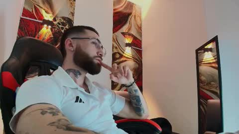 LUKE online show from November 22, 1:21 pm