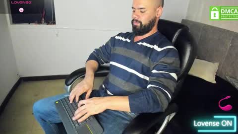 luke diaz7 online show from November 2, 3:20 am