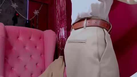 Luke online show from December 22, 10:56 am