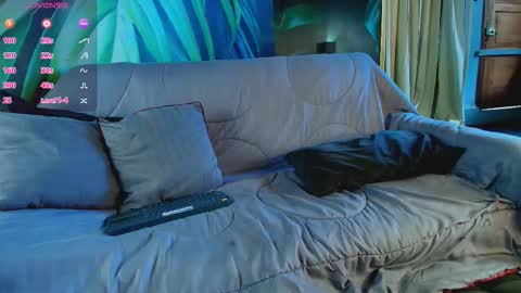 Snapshot of lukecrews chatting on September 15, 7:25 pm Luke Crews online show from September 15, 7:25 pm