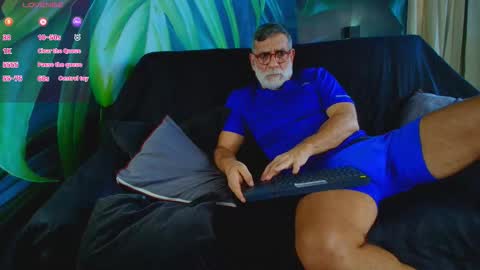 Snapshot of lukecrews chatting on September 17, 7:37 pm Luke Crews online show from September 17, 7:37 pm