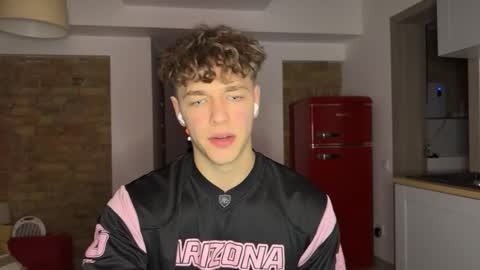 lukedesirable online show from March 6, 7:10 pm