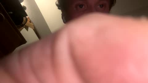 Snapshot of lukeeeeey96 chatting on December 8, 11:19 pm lukeeeeey96 online show from December 8, 11:19 pm