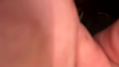 Snapshot of lukeeeeey96 chatting on January 30, 10:51 pm lukeeeeey96 online show from January 30, 10:51 pm