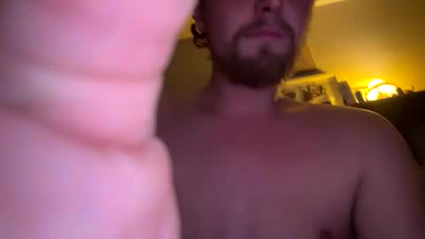 Snapshot of lukeeeeey96 chatting on October 19, 8:20 pm lukeeeeey96 online show from October 19, 8:20 pm