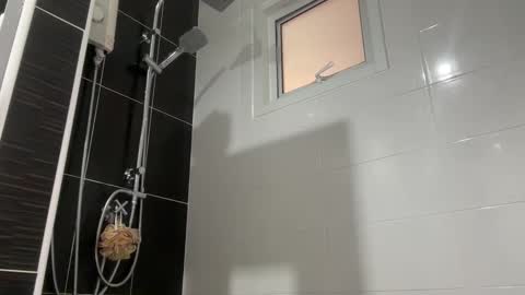 MR. Luke Gunn online show from March 1, 1:07 am