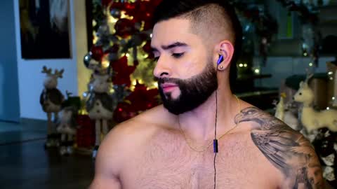 Snapshot of lukhass chatting on January 3, 11:33 pm Lukhas f4f online show from January 3, 11:33 pm