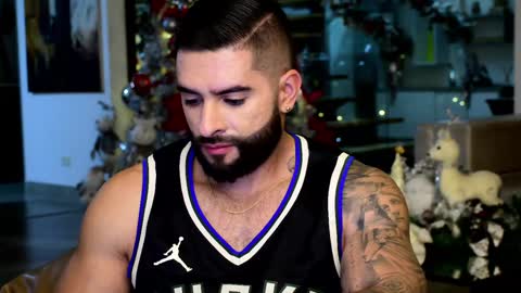 Snapshot of lukhass chatting on January 8, 1:11 am Lukhas f4f online show from January 8, 1:11 am