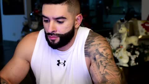 Snapshot of lukhass chatting on January 11, 2:09 am Lukhas f4f online show from January 11, 2:09 am