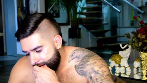 Snapshot of lukhass chatting on January 20, 12:46 am Lukhas f4f online show from January 20, 12:46 am