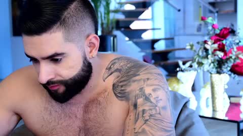 Snapshot of lukhass chatting on January 24, 9:37 pm Lukhas f4f online show from January 24, 9:37 pm