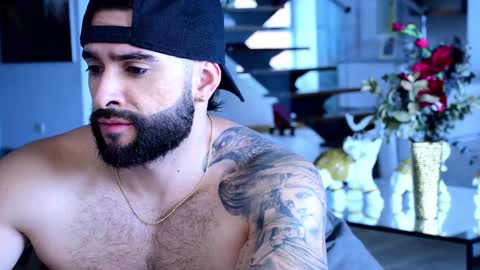 Snapshot of lukhass chatting on January 27, 4:33 pm Lukhas f4f online show from January 27, 4:33 pm