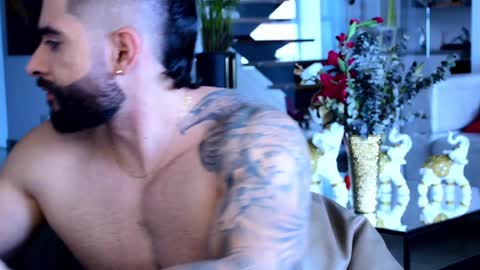 Snapshot of lukhass chatting on February 5, 4:47 pm Lukhas f4f online show from February 5, 4:47 pm