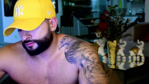 Snapshot of lukhass chatting on February 7, 4:16 am Lukhas f4f online show from February 7, 4:16 am