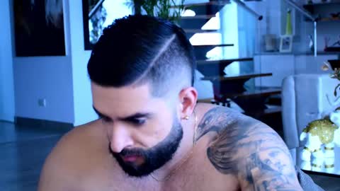 Snapshot of lukhass chatting on February 9, 6:47 pm Lukhas f4f online show from February 9, 6:47 pm