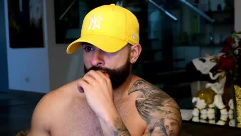 Snapshot of lukhass chatting on February 11, 5:16 am Lukhas f4f online show from February 11, 5:16 am