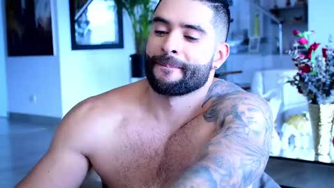 Snapshot of lukhass chatting on March 2, 9:32 pm Lukhas f4f online show from March 2, 9:32 pm