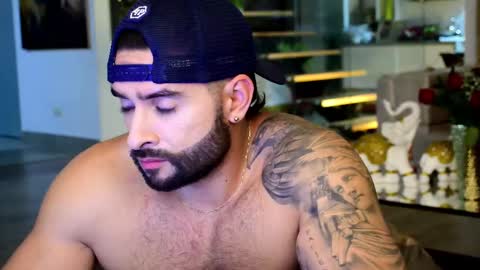 Snapshot of lukhass chatting on March 7, 2:25 am Lukhas f4f online show from March 7, 2:25 am