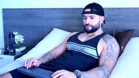 Snapshot of lukhass chatting on September 27, 4:23 pm Lukhas f4f online show from September 27, 4:23 pm