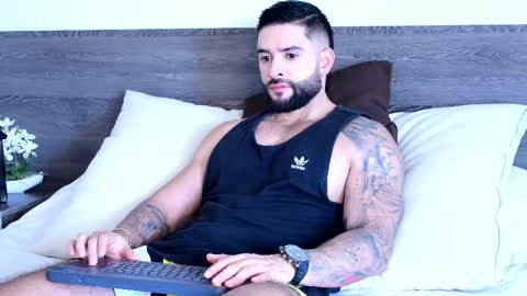 Snapshot of lukhass chatting on September 30, 5:51 pm Lukhas f4f online show from September 30, 5:51 pm