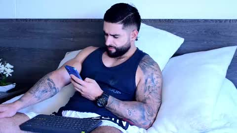 Snapshot of lukhass chatting on October 7, 5:21 pm Lukhas f4f online show from October 7, 5:21 pm