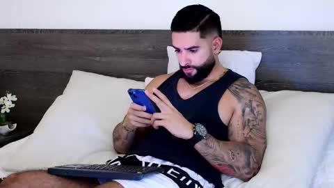 Snapshot of lukhass chatting on October 11, 9:35 pm Lukhas f4f online show from October 11, 9:35 pm