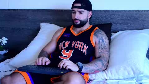 Snapshot of lukhass chatting on October 21, 5:35 pm Lukhas f4f online show from October 21, 5:35 pm